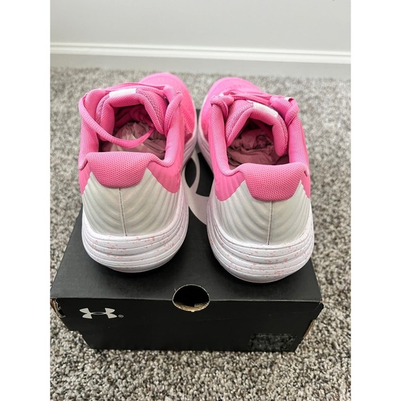 Under Armour Outhustle size 4.5y BRAND NEW! - Picture 2 of 5